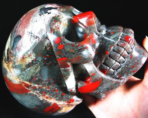 Bloodstone Skull helps revitalize love 944